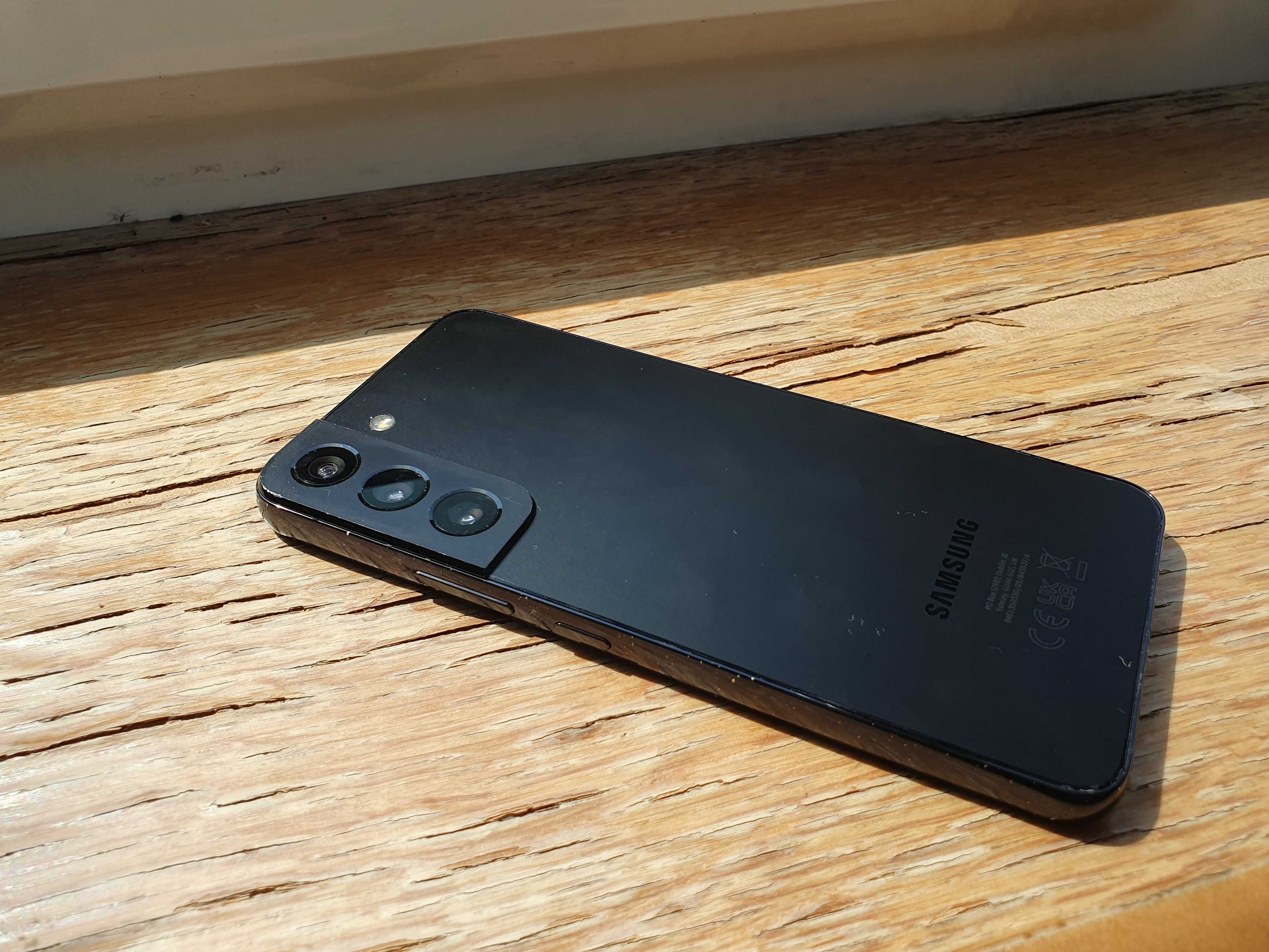 Samsung Galaxy s22 ładny nowa bateria duży zestaw poręczny rozmiar