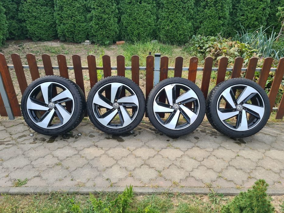 Felgi Koła Alufelgi Milton Golf 7.5 GTI 225/45/18 Goodride Zimowe