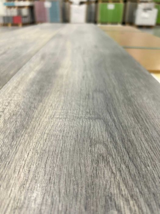 Wyprzedaż! Panele podłogowe SWISS KRONO Dąb Night D4595 Wodoodporne72h