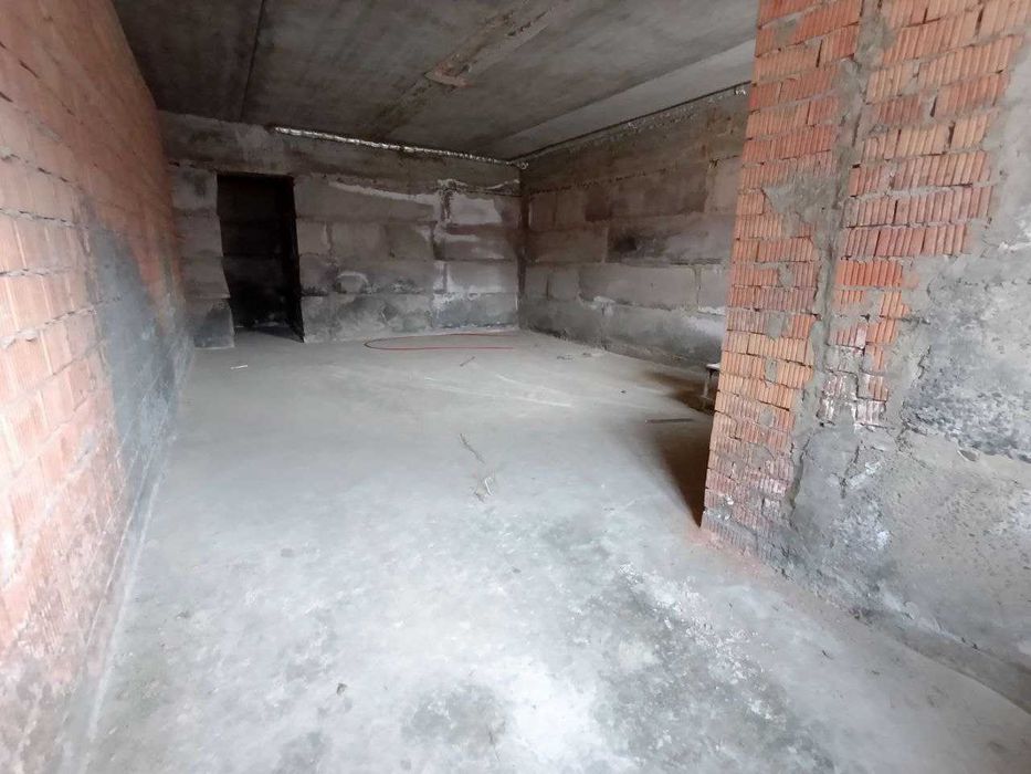 Приміщення. Офіс. Комерційне приміщення