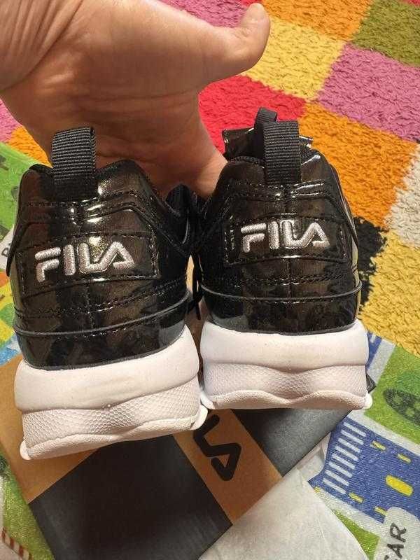 Fila disruptor ii premium жіночі чорні лакові кросівки us8