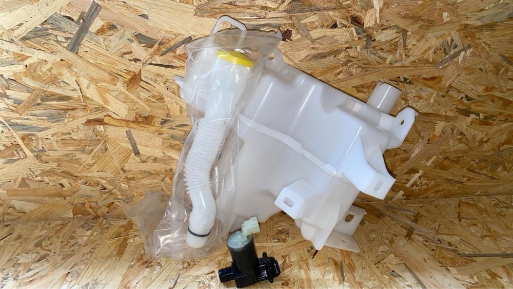 Бачок омивача OUTLANDER 4 накладка панелі аутлендер 2022 2023 2024