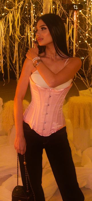 Дорогий та якісний корегуючий корсет