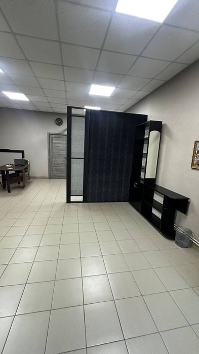 Оренда фасадного приміщення 48 м2 м-рн Пасічна