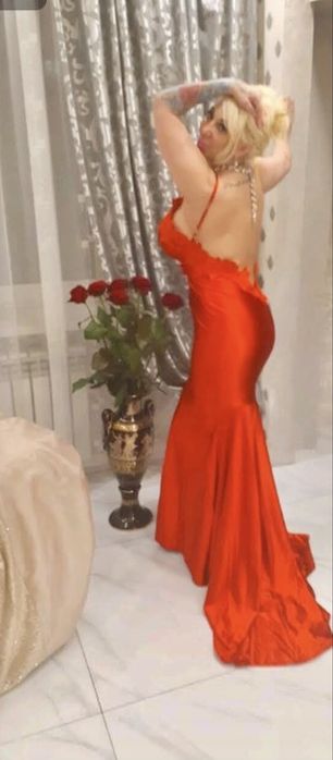 Срочно вечернее платье.