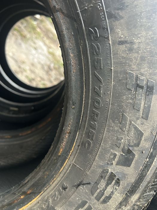 Шины 225 70 15С комплект зимних колёс