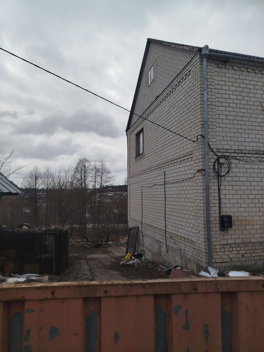 Продам будинок в передмісті