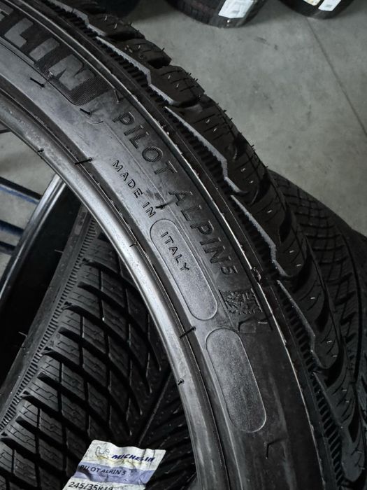 265/35/19+245/35/19 R19 Michelin Pilot Alpin 5 4шт нові зима