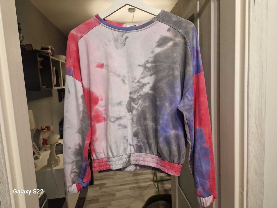 Bluza kolorowa krotka