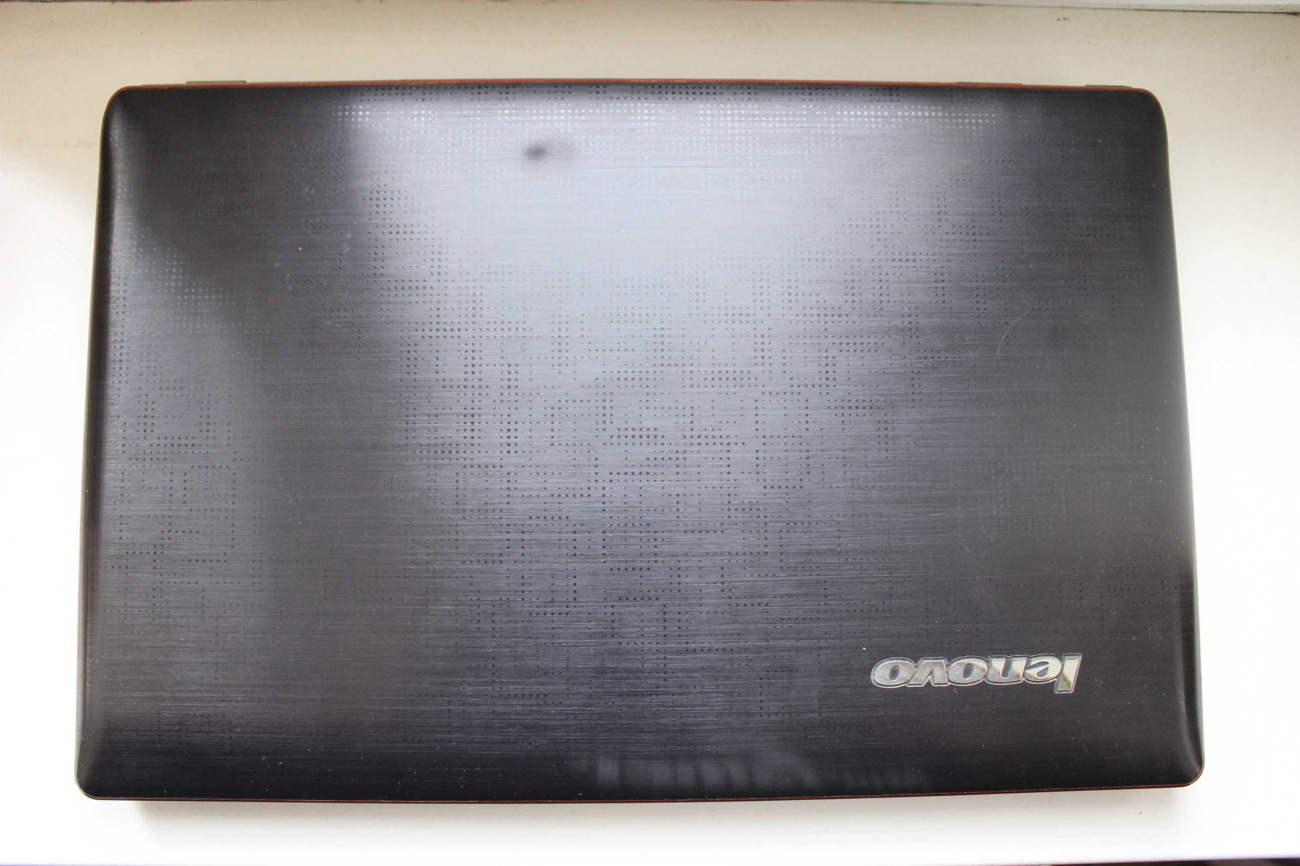Ноутбук Lenovo IdeaPad Y 570