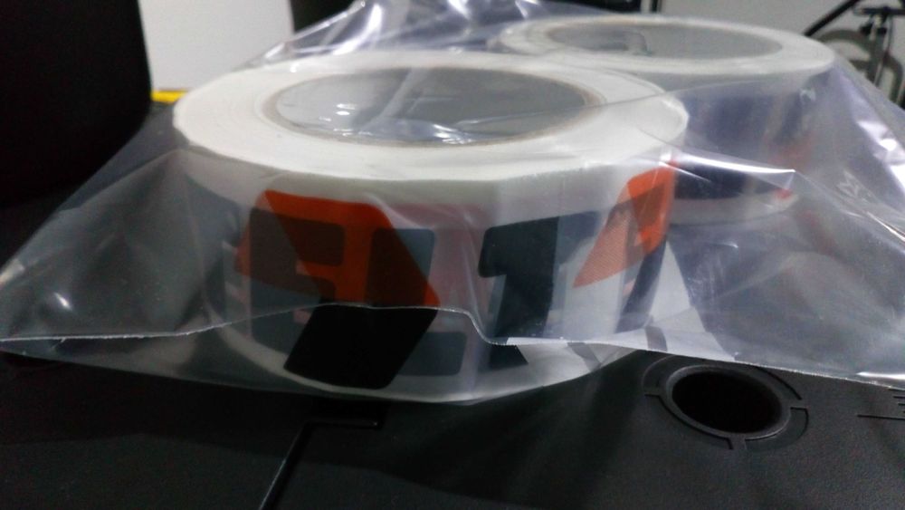 Rolo de fita adesiva de embalamento com 132 metros da TELECAJAS