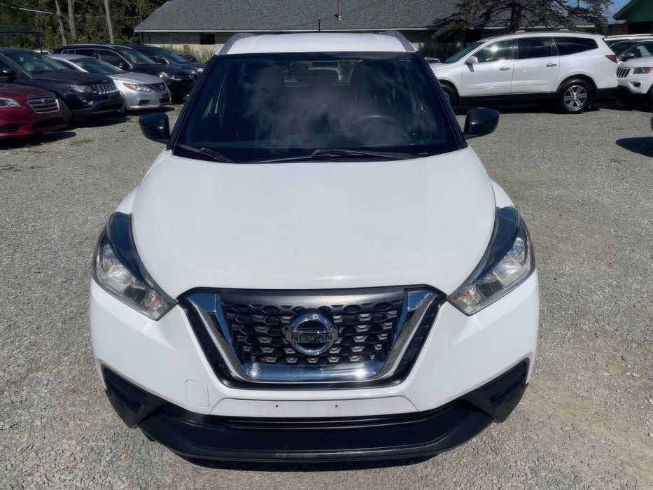 Nissan Kicks S      2019