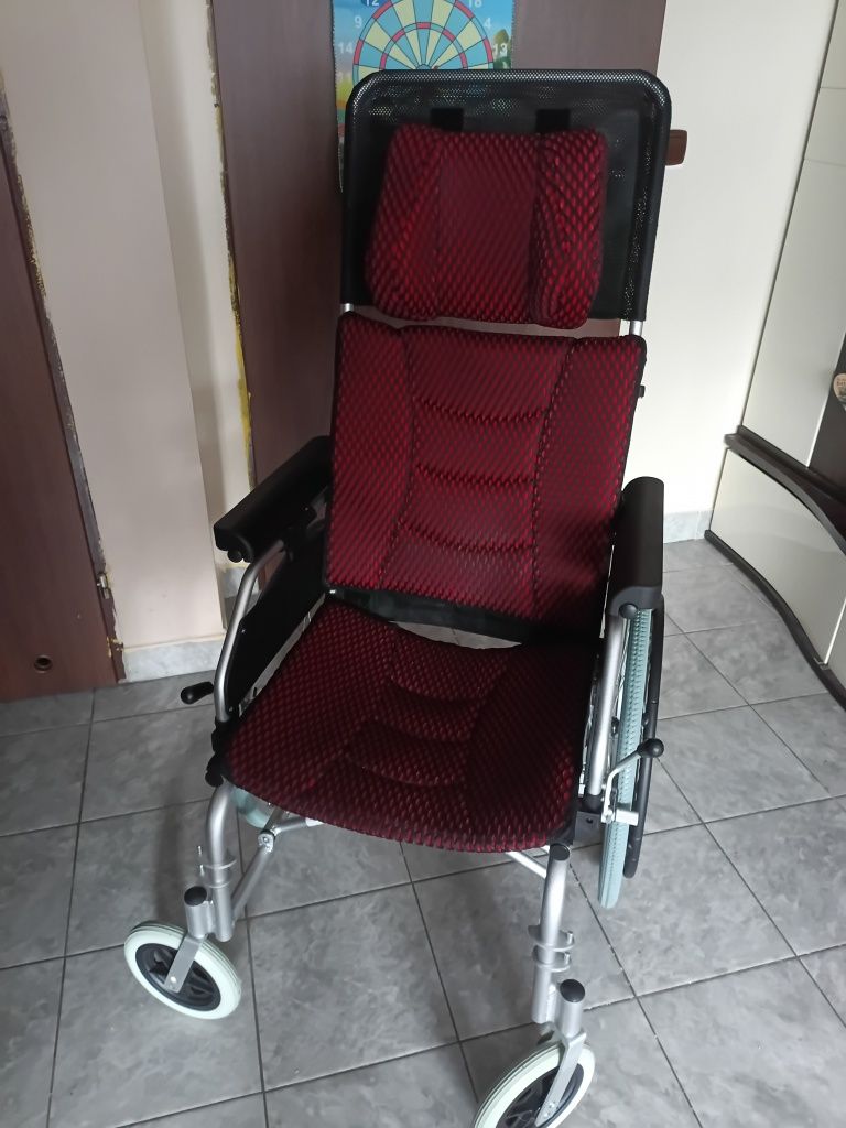 Sprzedam nowy wózek inwalidzki