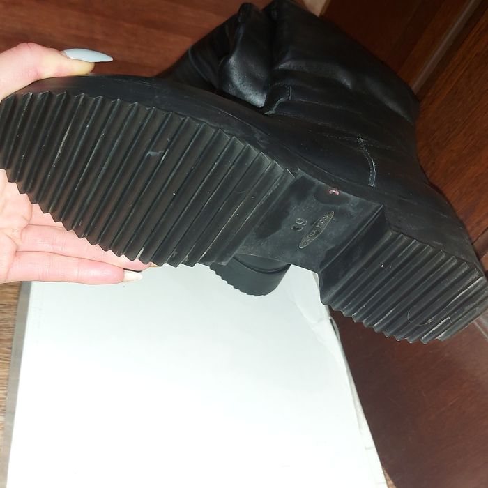 Продам ботфорди шкіра