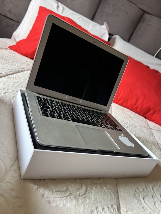 MACBOOK AIR 13 - 128GB - 8GB