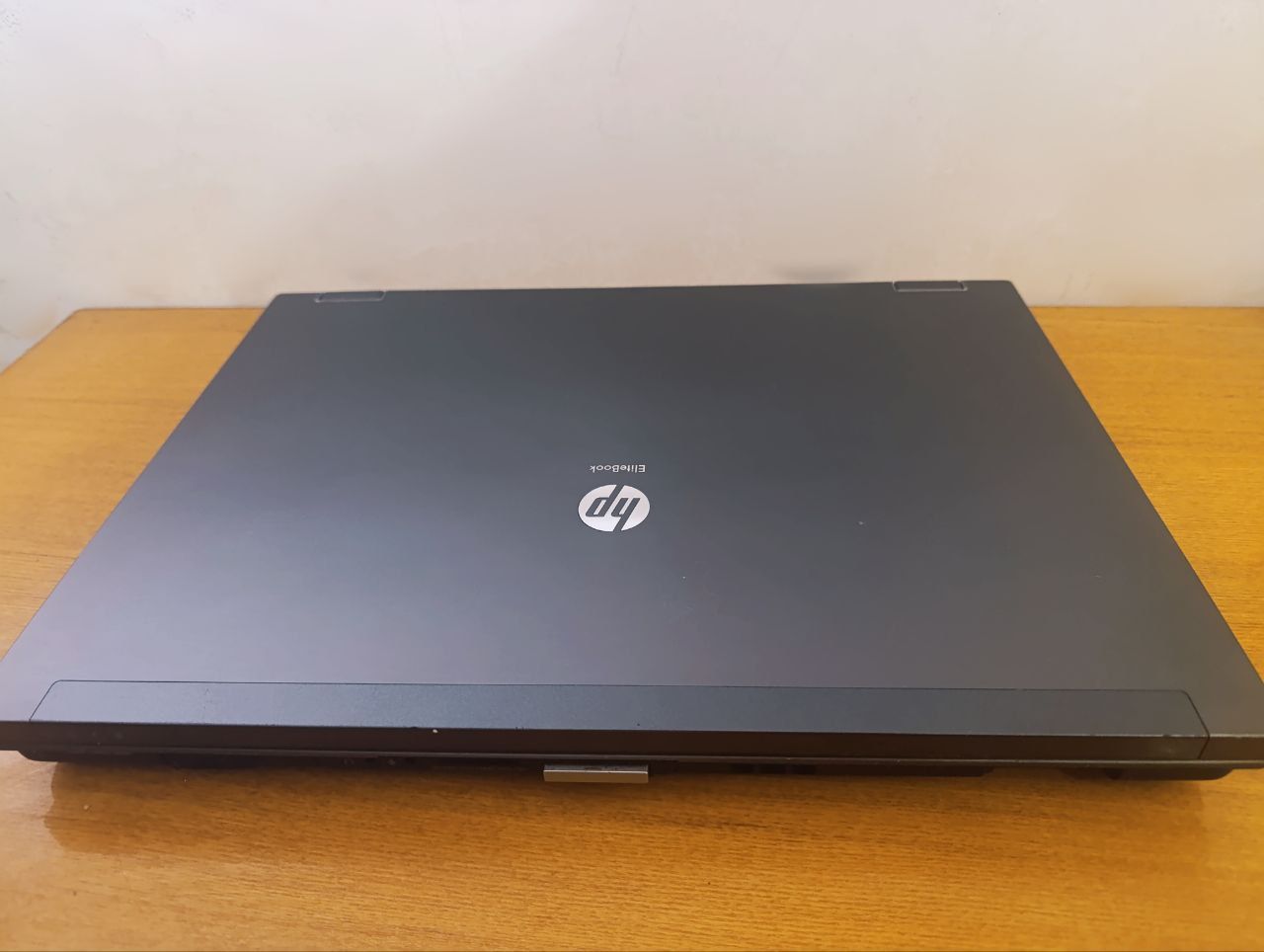 HP Elitbook Экран 17"/ 4Gb DDR3/ Core i7/ Video 1Gb/ Батарея 2 часа