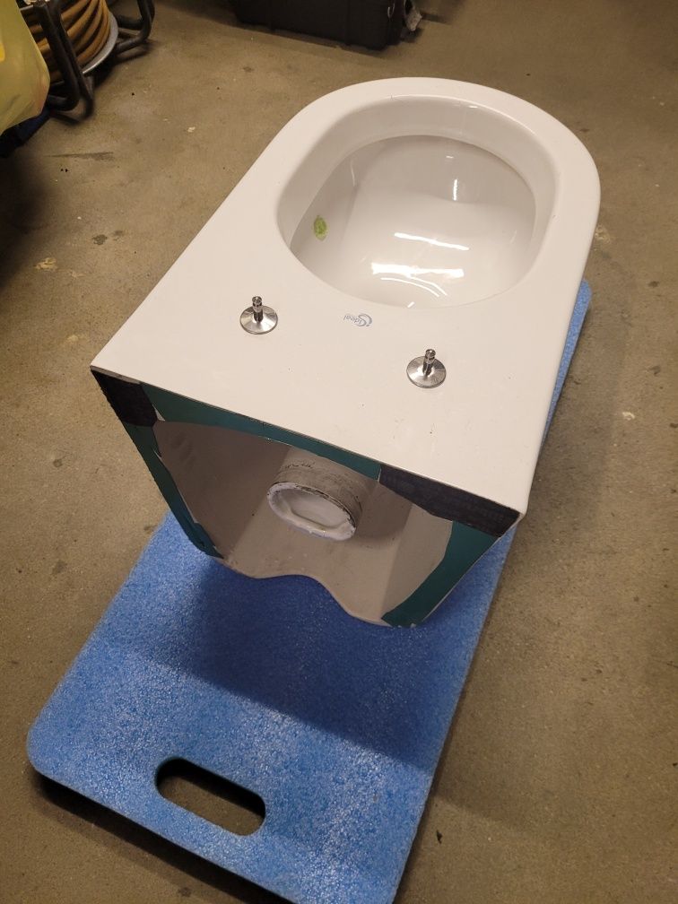Miska WC ideal standard wisząca