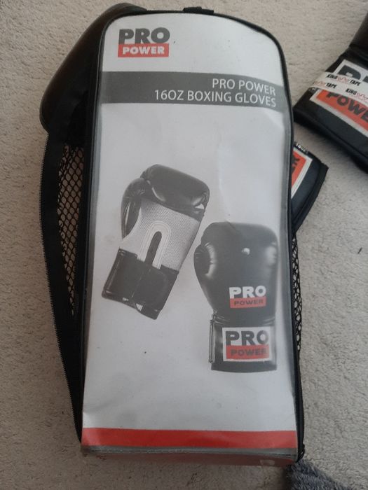 Боксёрские перчатки Pro power 16 Oz.