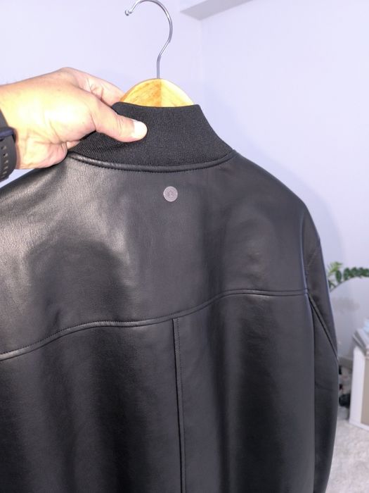 Vendo blusão tam. XL  usado uma vez, está novo da marca Springfield