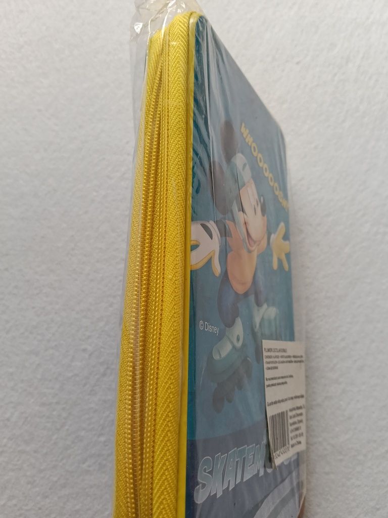 Estojos Triplo com lápis cor, réguas Mickey
