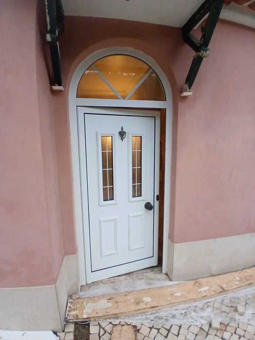 VÁRIAS JANELAS E PORTAS DE ALUMÍNIO