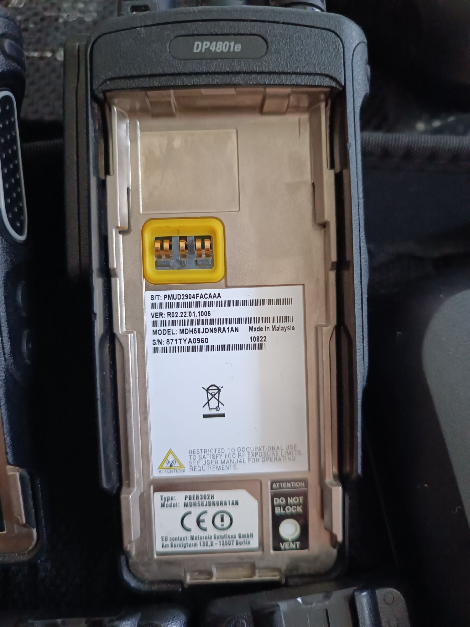 Motorolla dp 4801e VHF AES256