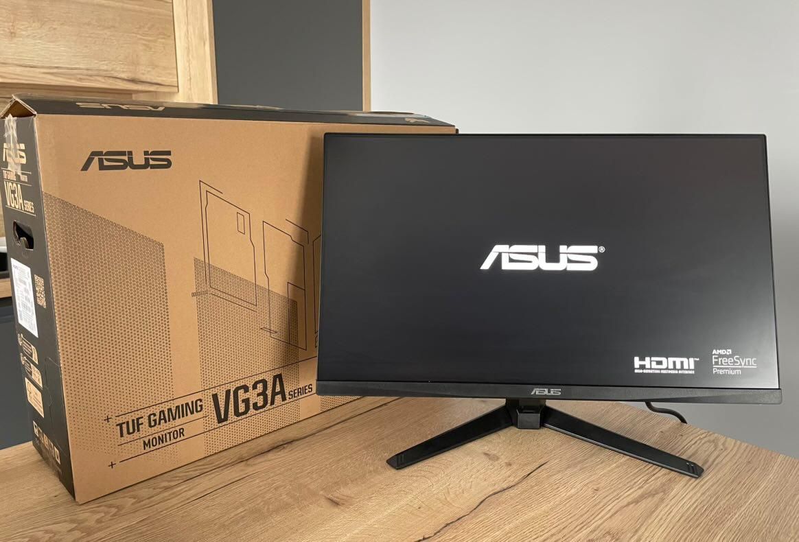 Laptop TUF plus monitor ASUS 24 cale