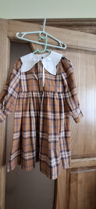 Сукеньки, плятячка для дівчинки.