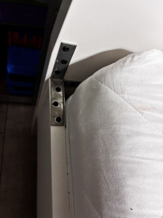 Łóźko do sypialni z materacem 160*200