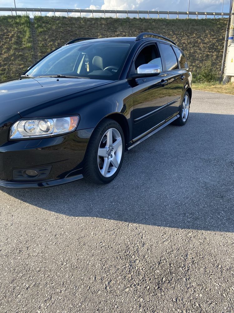 Volvo v50 r design