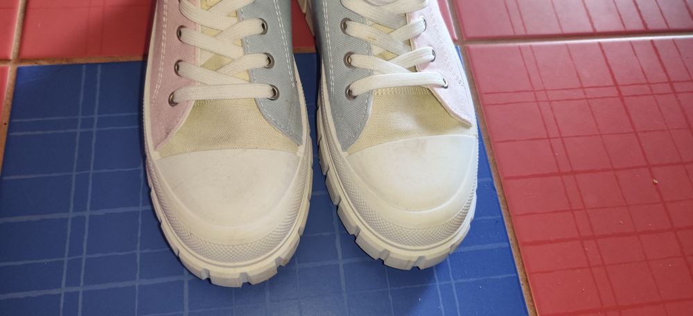 Trampki na koturnie 41