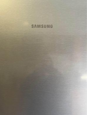 Frigorífico Samsung com dispensador de água [valor negociável]