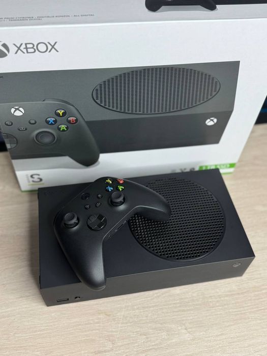 Xbox Series S 1TB Black — новий рівень геймінгу в компактному форматі