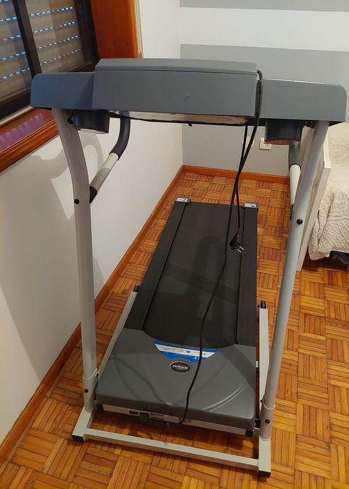 Passadeira de treino semi nova