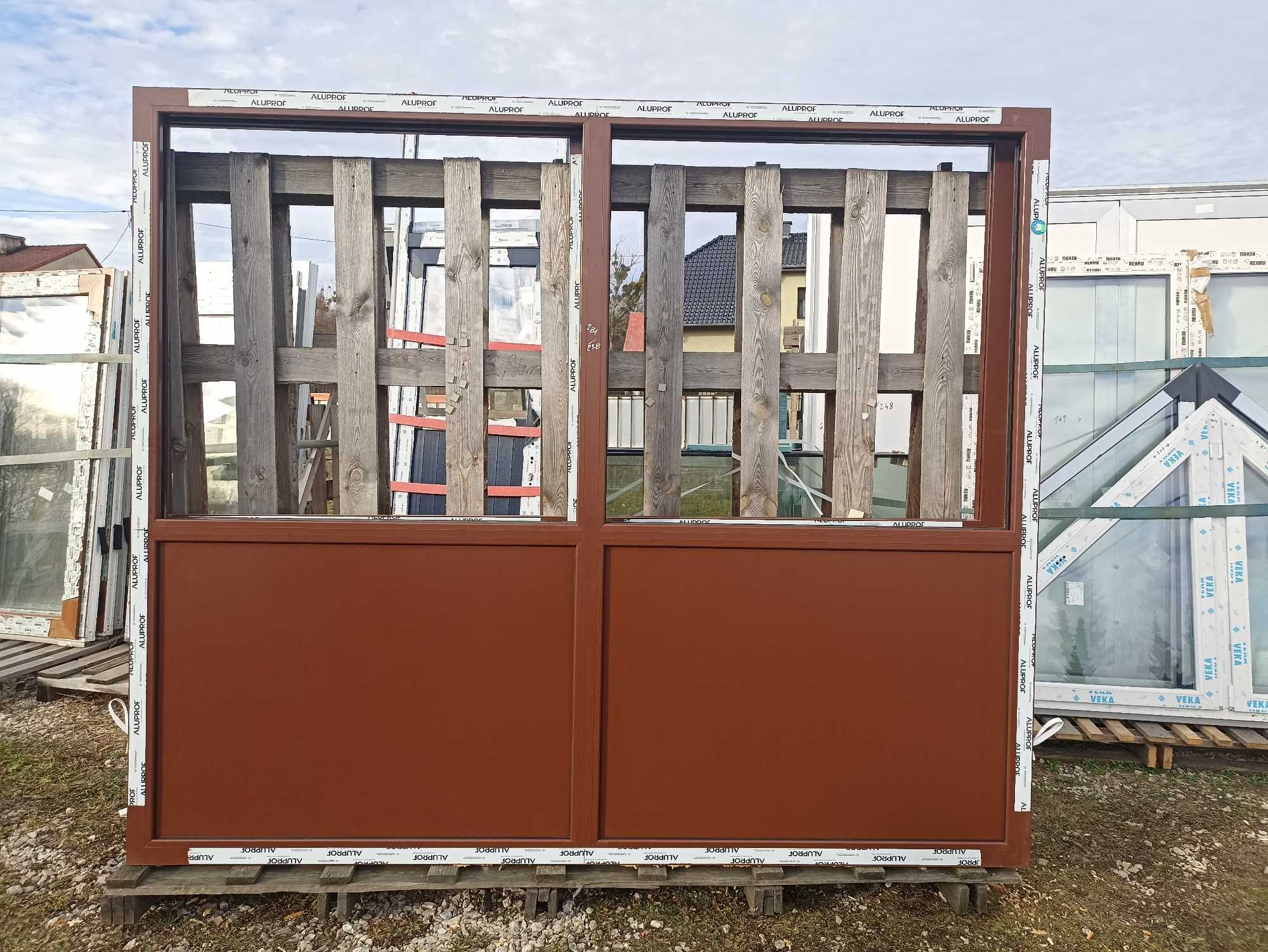 Okno aluminiowe FIX 281/238 BRĄZ