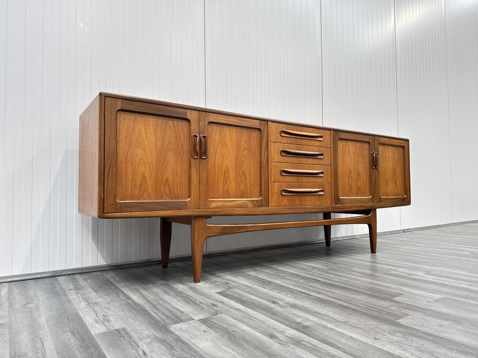 Mid century Aparador