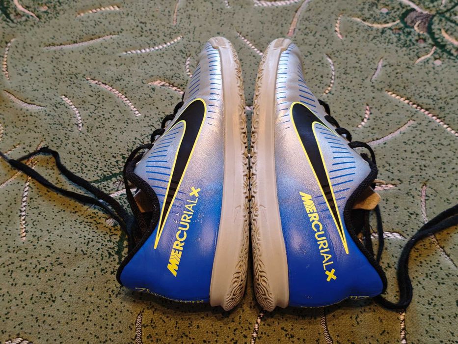 Футзалки Nike Mercurial оригинал размер- 34 стелька-21,5см