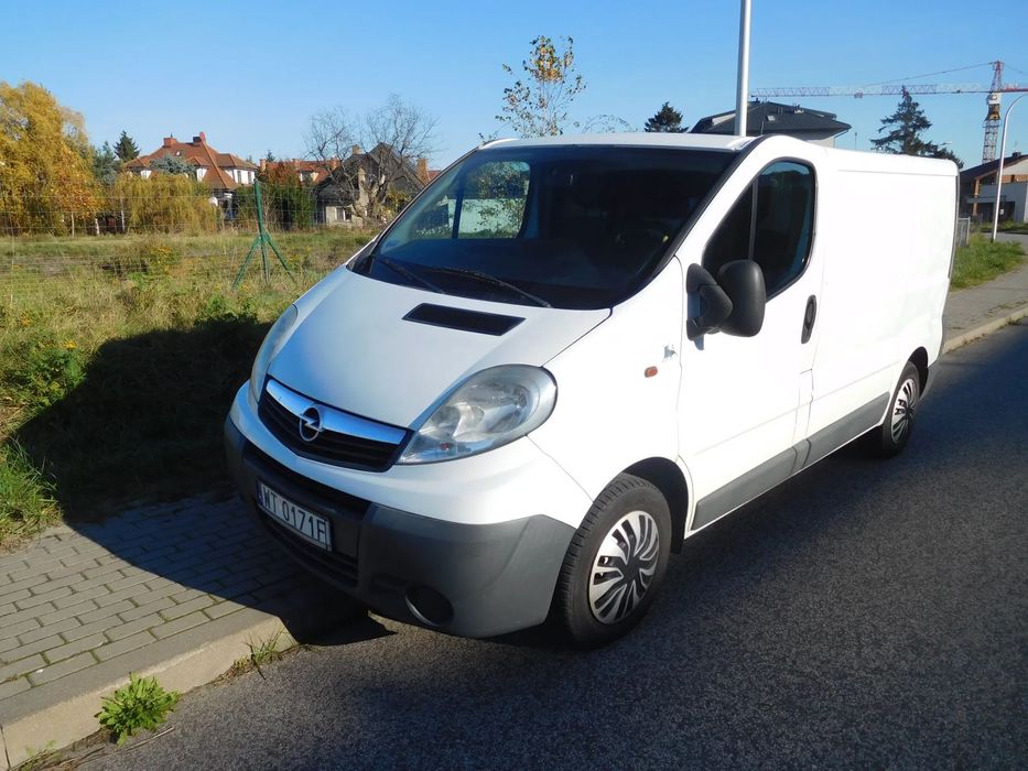 Opel Vivaro 2 0 16V 115KM Blaszak 6 Biegi