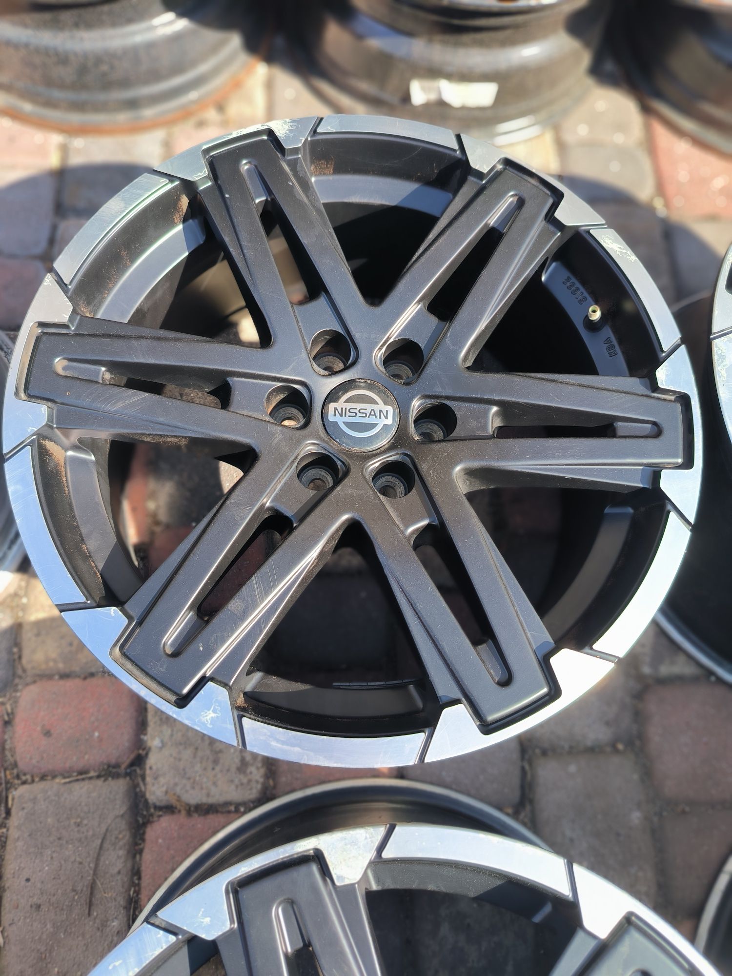 Felgi aluminiowe 18 Nissan Navara Pathfinder - 6x114.3
