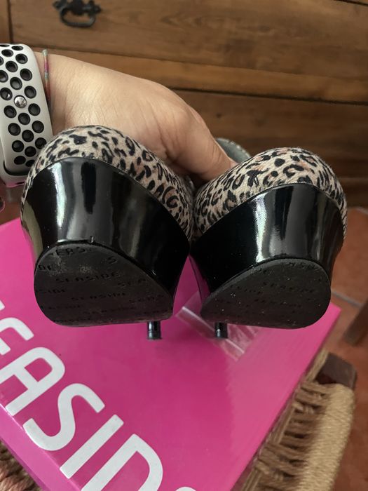 Sapatos de salto alto preto/leopardo