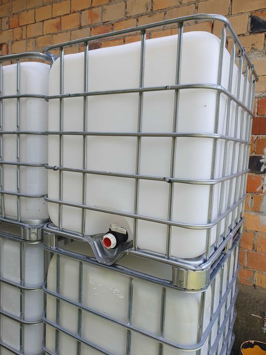 Zbiornik , mauzer 1000L na palecie metalowej -  używany