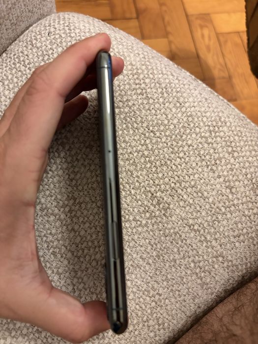 Iphone 11 Pro green dark