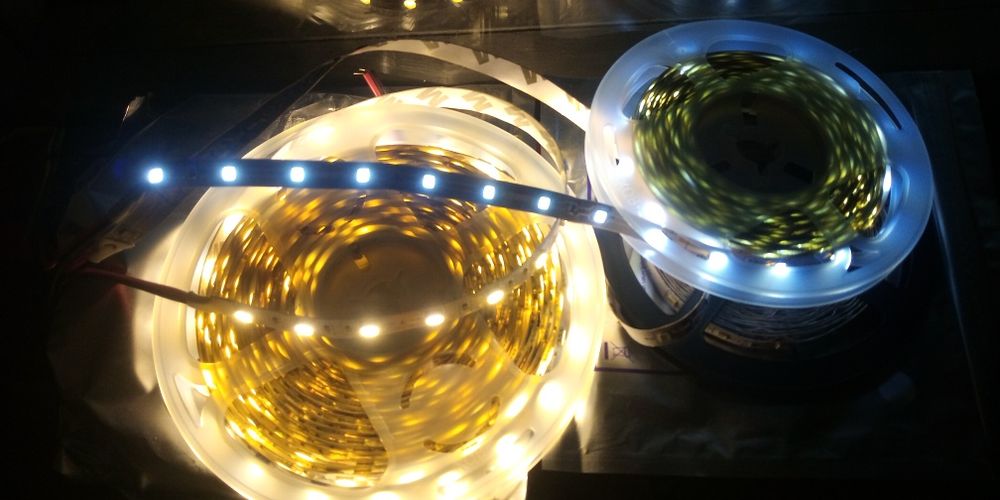 Світлодіодні стрічки. Светодиодные ленты. 5м.  подсветка от 12v.