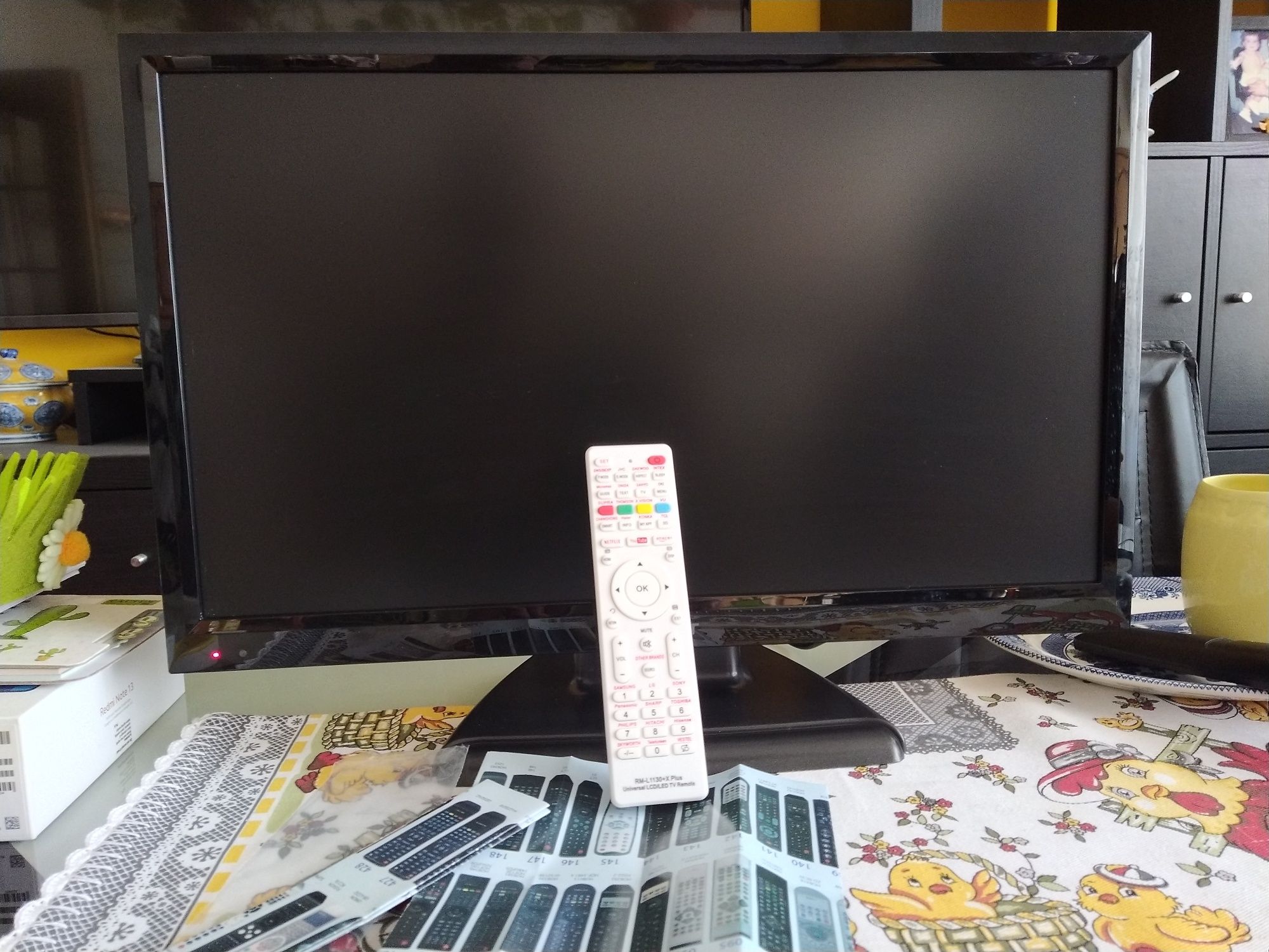 TV televisão monitor KUNFT casa quarto apartamento vivenda escritório.