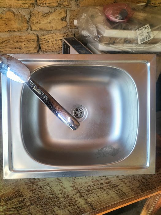 Мойка, мийка, умивальник, кран