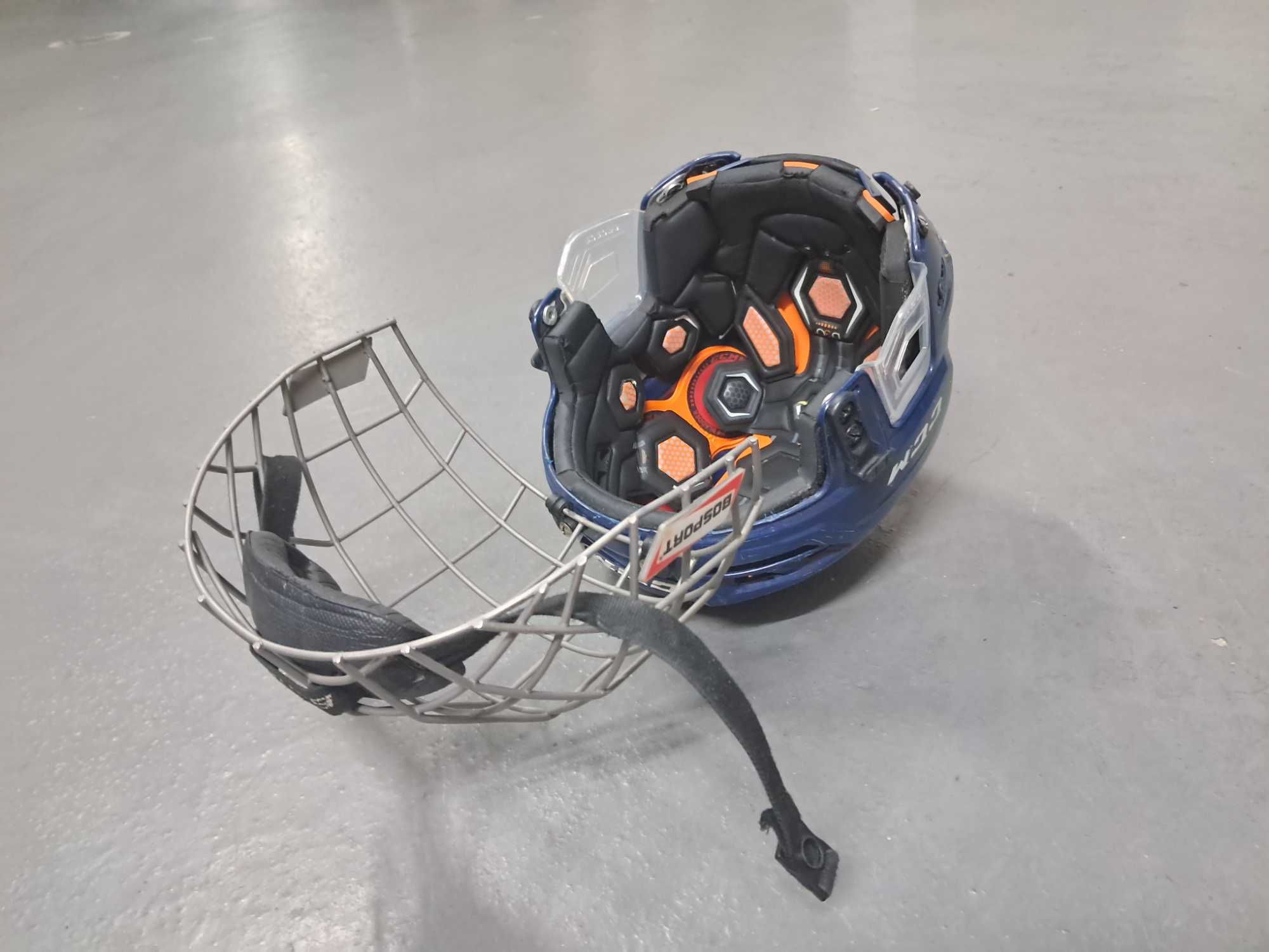 Capacete de guarda-redes de hóquei em patins tamanho M de Titânio