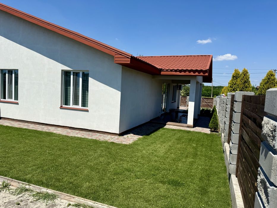 Довгострокова аренда затишного будинку - с.Братське