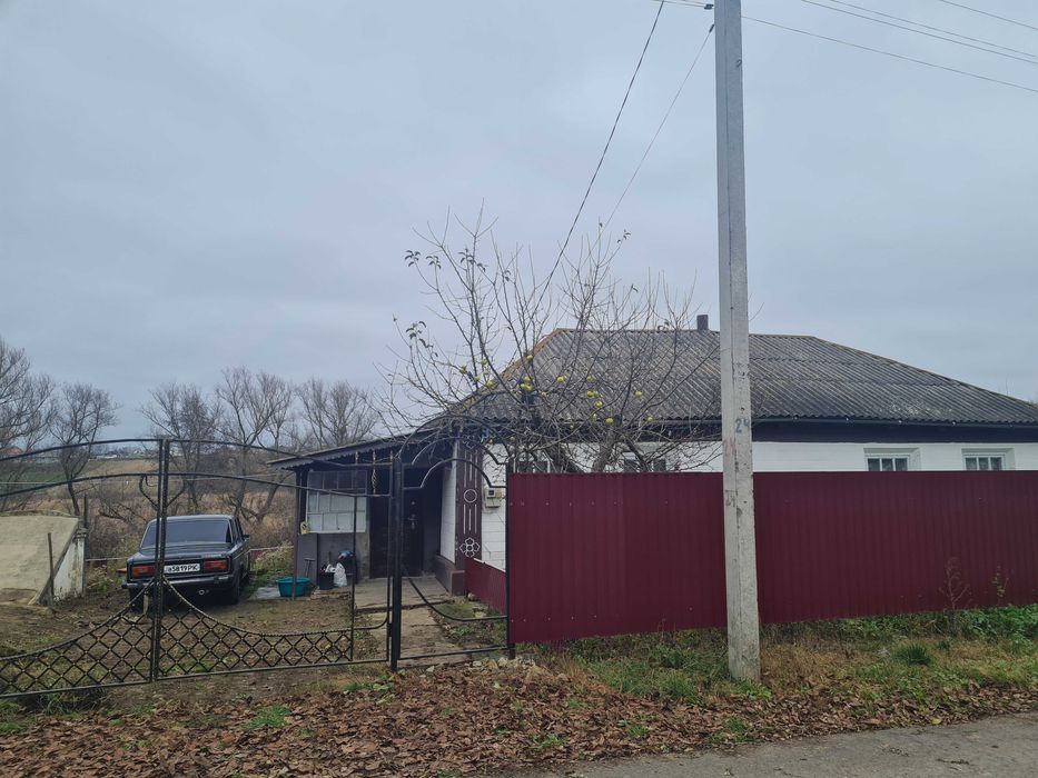 Будинок в селі Цибулів