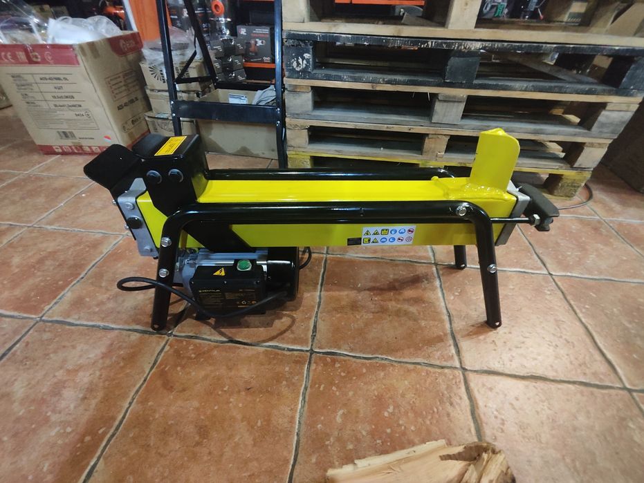 Дровокол электрический Кентавр ДК 15520мк/6тонн/до 520мм/1,5кВт/230