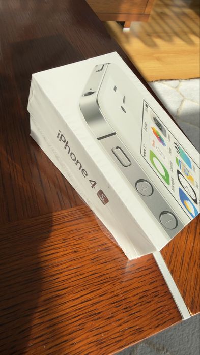 iPhone 4s 8Gb biały